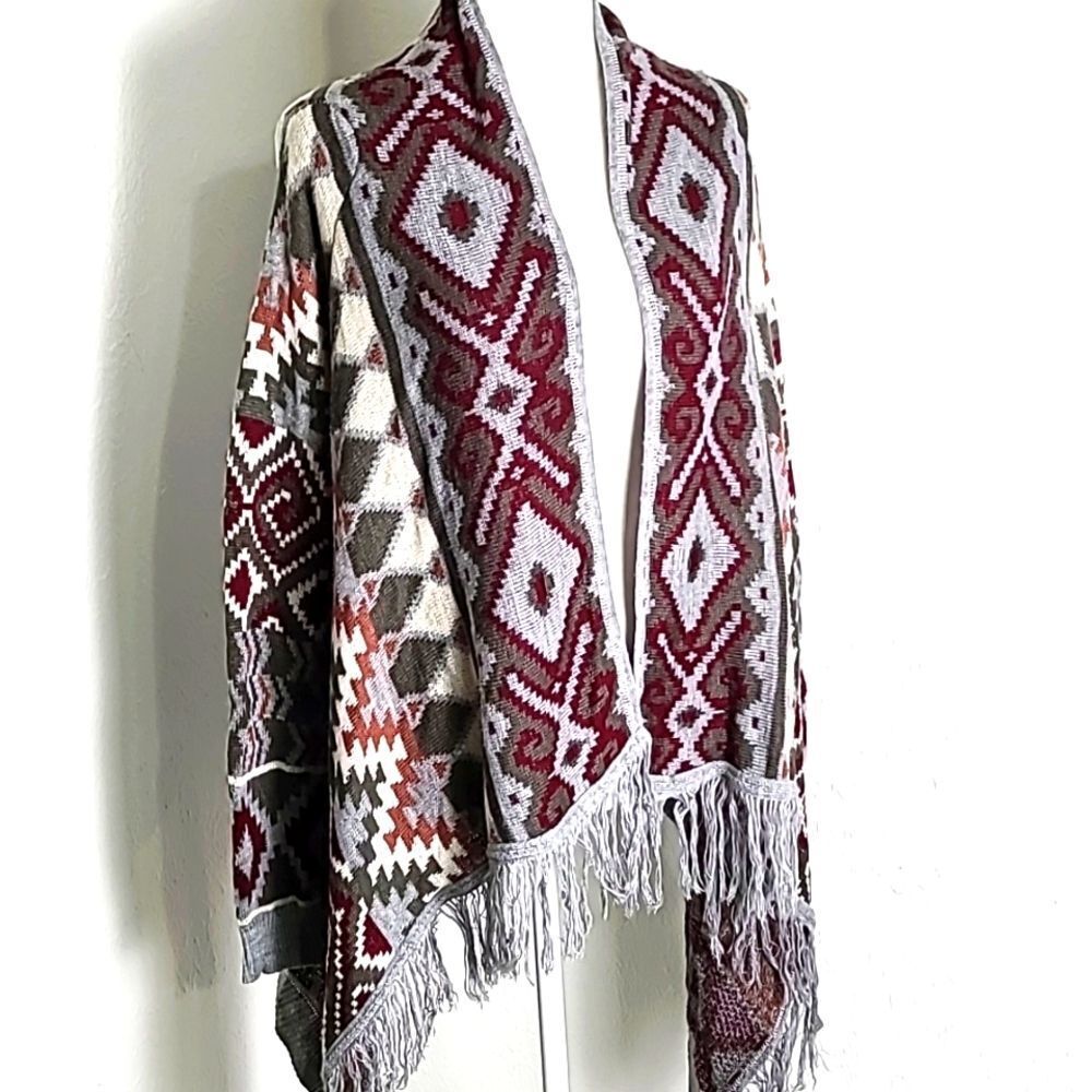 Charlotte Russe Gray & Maroon Cardigan Wrap with Fringe Accents, Size Medium - Picture 2 of 8